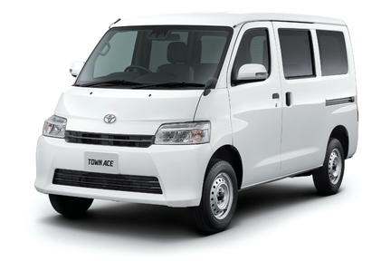 フロントスタイリング　GL（4WD）・4A/T。