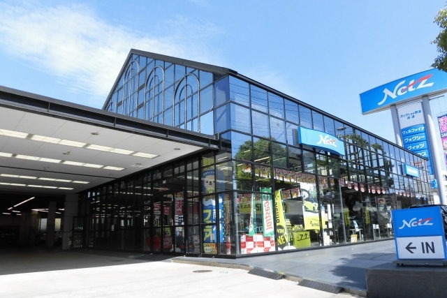 南港店 外観